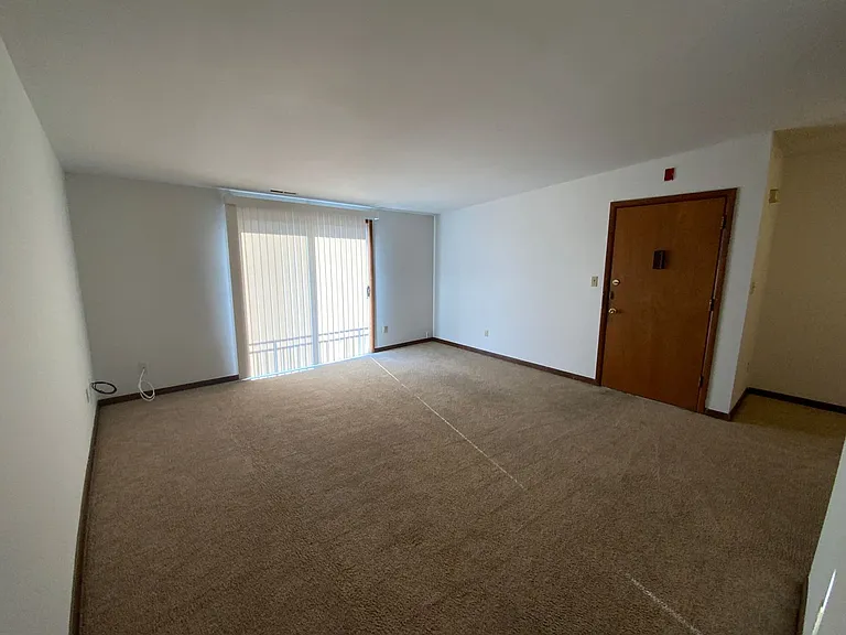 Library Place Apartments — Photo 3
