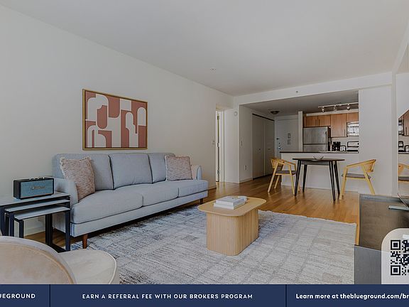 4th image of 4-75 48th Ave #501