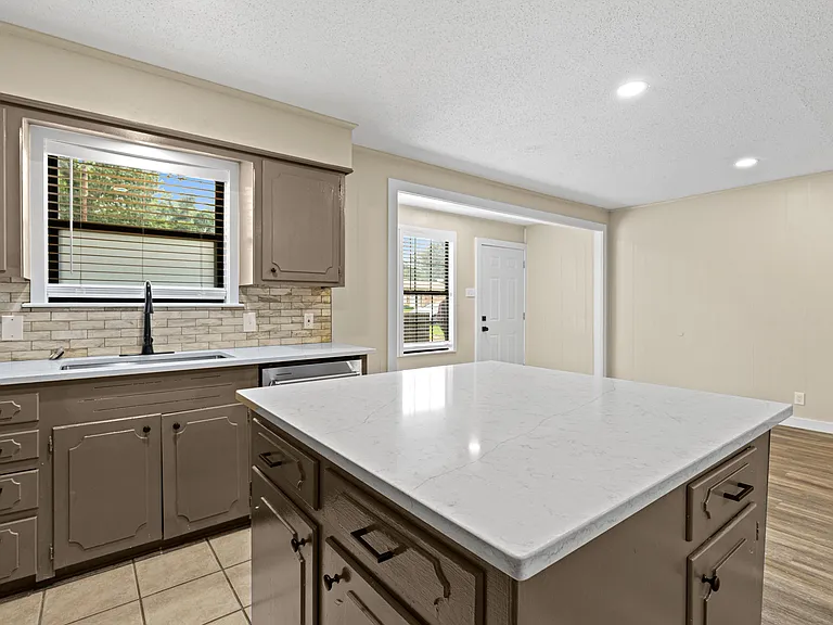 704-706 Acorn Dr #706 — Photo 12
