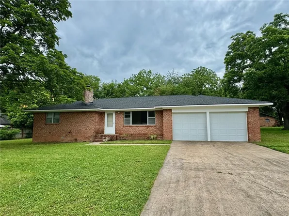 5904 S Ball St, Fayetteville, AR 72704