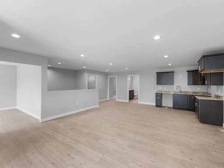 500 Cambridge St — Photo 22