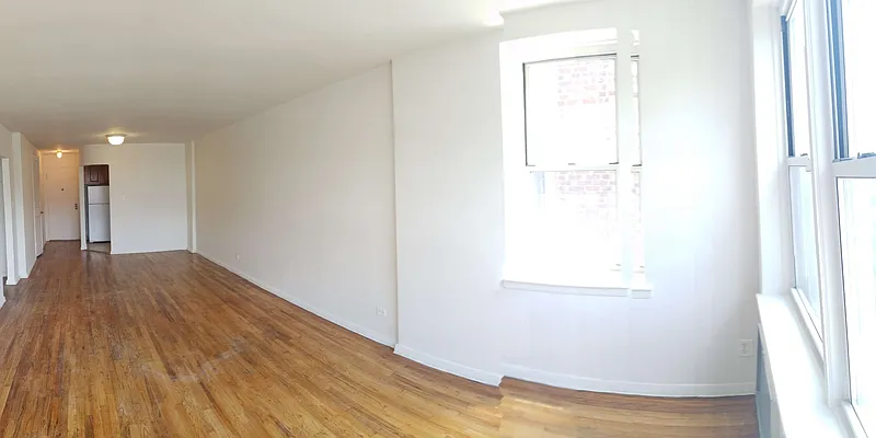 Rented by Smart NY Realty LLC | media 18