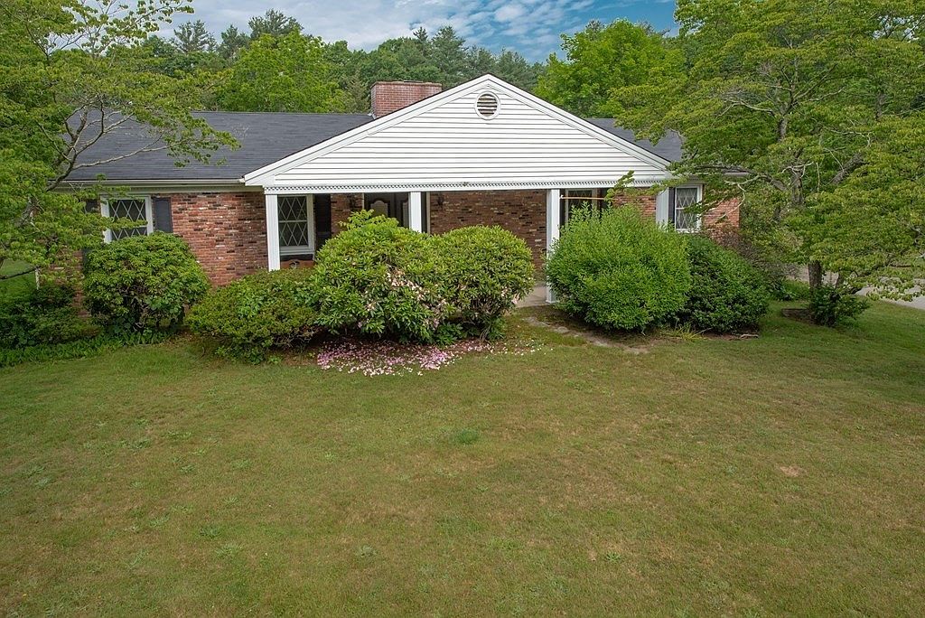 456 Broadway, Raynham, MA 02767 Zillow