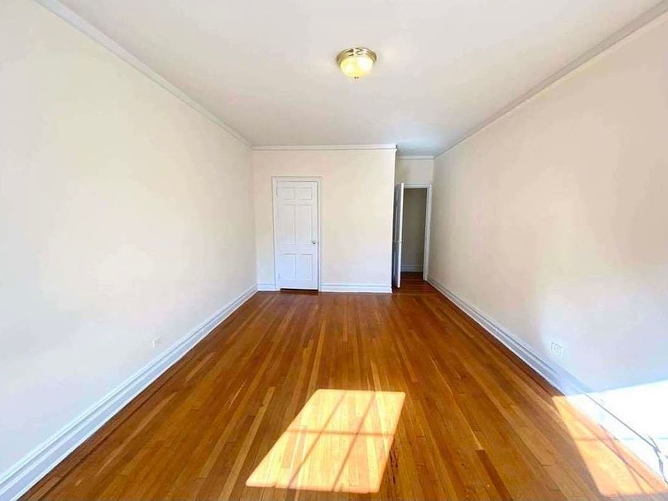 2nd image of 213 Sterling Pl #5