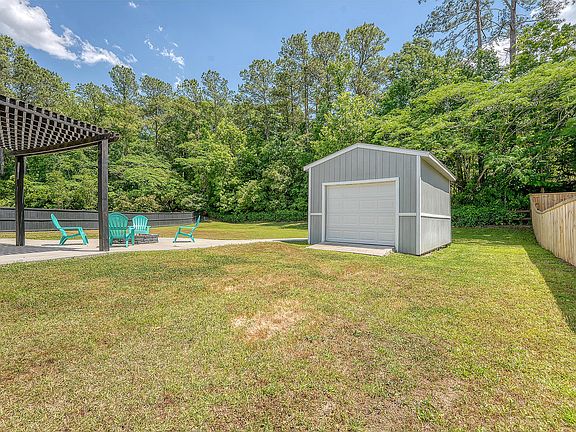 2nd image of 122 Balsam Cir