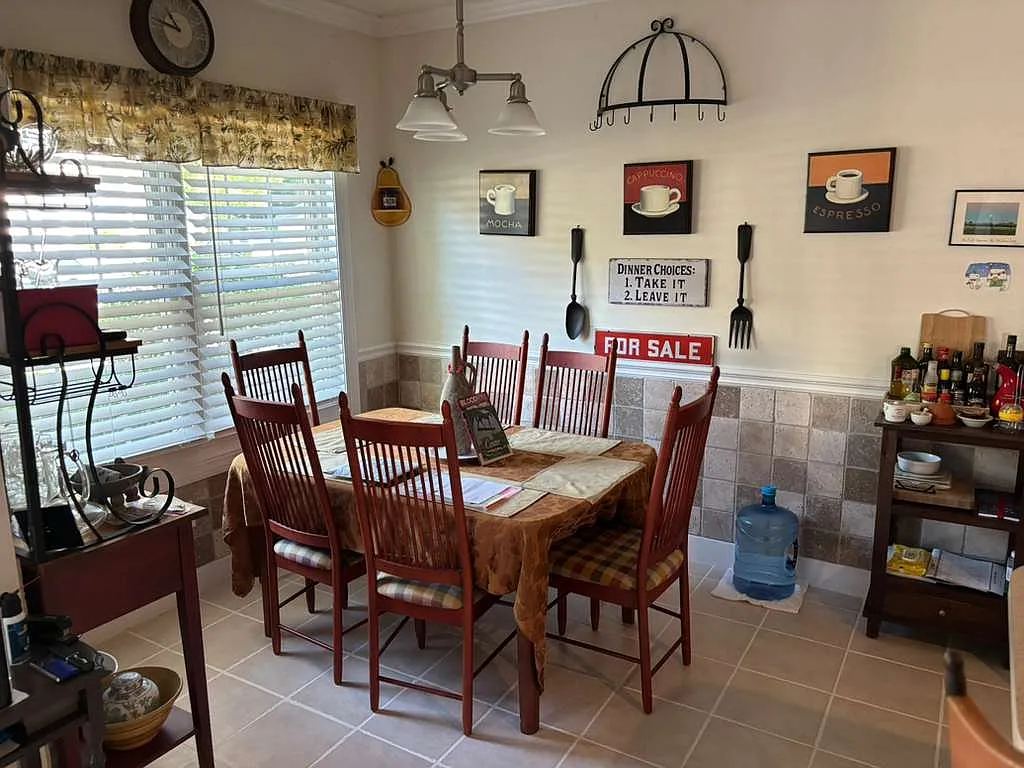 2 bed, $2,500 — Photo 4