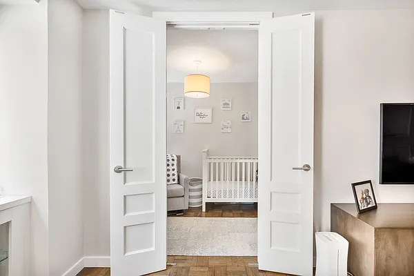 Sold by Compass | media 21