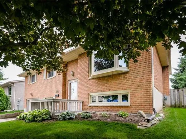 (undisclosed Address), Watervliet, NY 12189