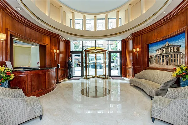 Sold by Berkshire Hathaway HomeServices Laffey International Realty | media 3