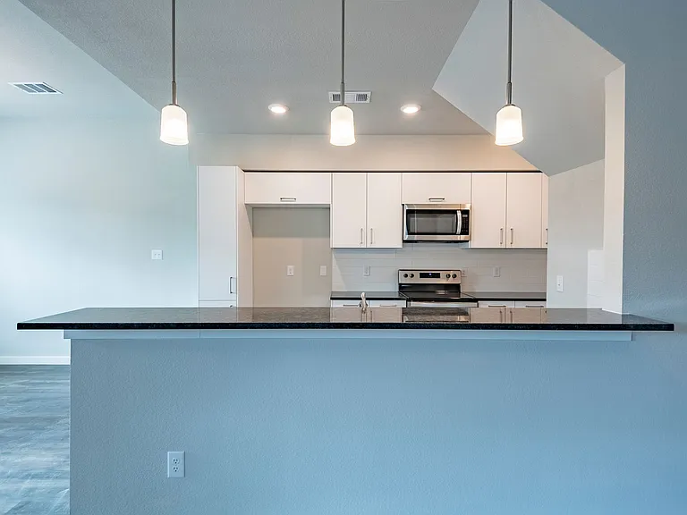 644 Wheatfield Dr — Photo 7