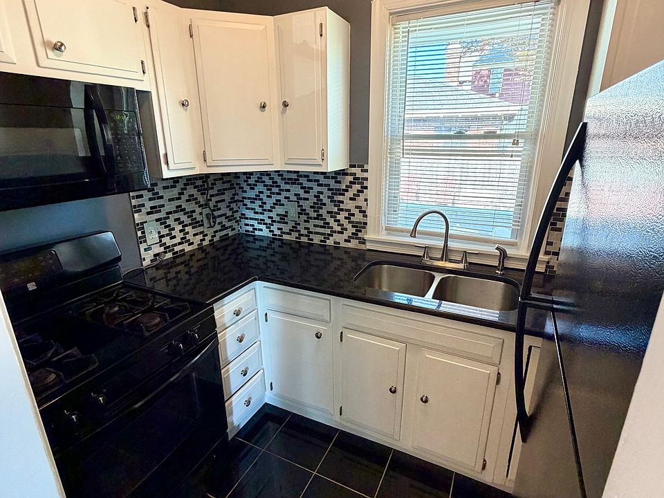 1st image of 18-20 Spencer St #1