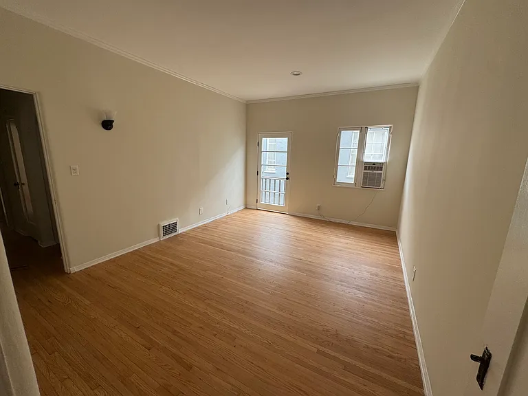 420 N Sycamore Ave #1 — Photo 13