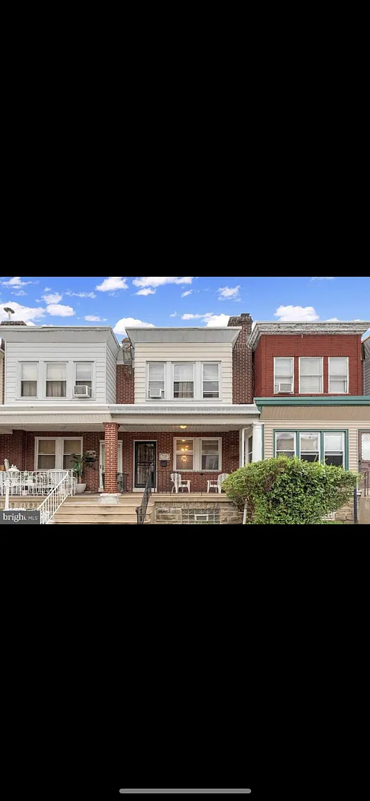 192 W Spencer St photo 1