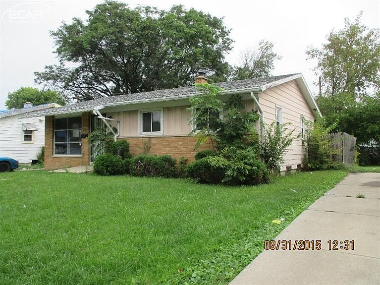 2nd image of 6906 Daryll Dr
