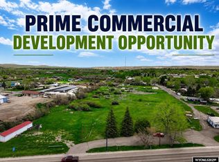 1530 Main St, Lander, WY 82520