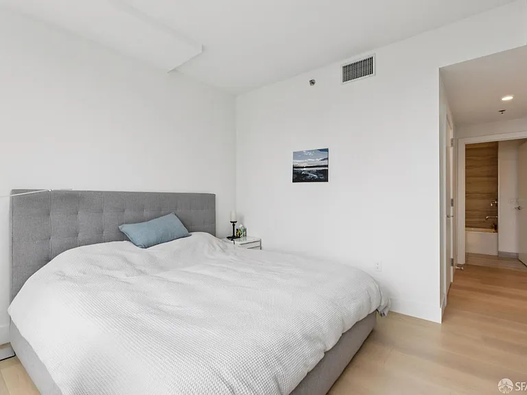 201 Folsom St #40A — Photo 21