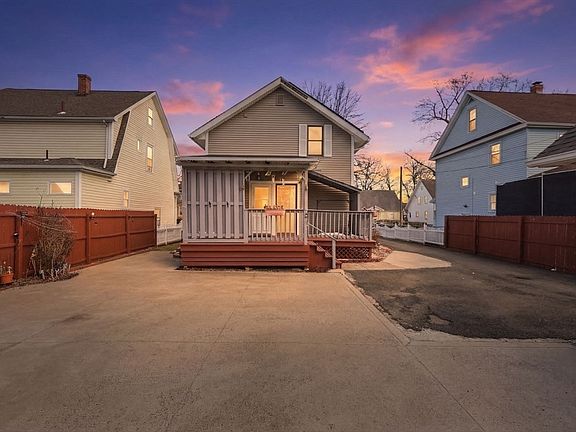 4th image of 116 Stockman St