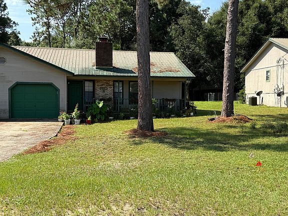 2nd image of 2912 Crescent Ave
