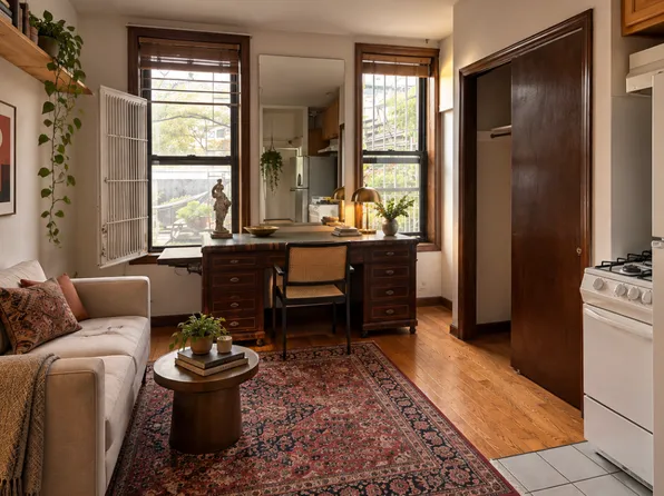 27 Orchard Street image 1 of 3