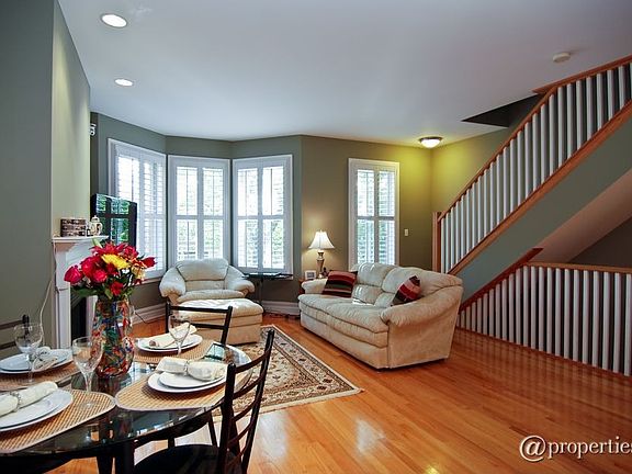 Living Room/Dining Room