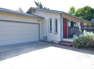 332 March Ave, Healdsburg, CA