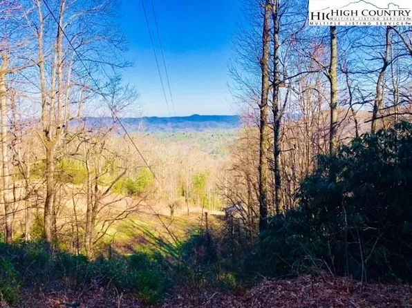 Globe Rd, Collettsville, NC 28611