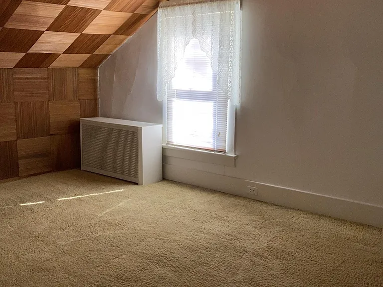 1142 Bechtel St — Photo 24