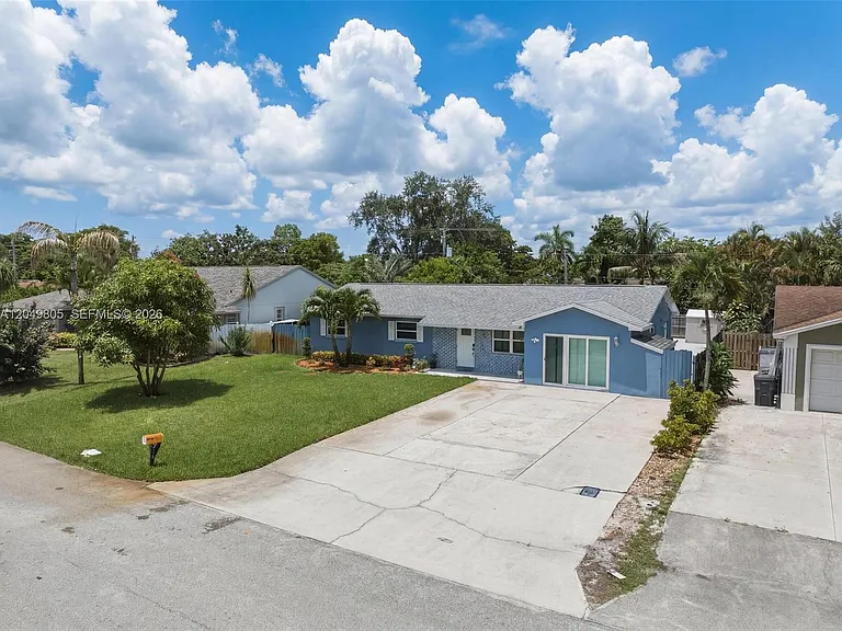 6595 Massachusetts Dr — Photo 23