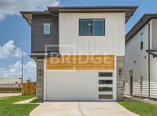 6415 Pine Heights Dr, Magnolia, TX 77354