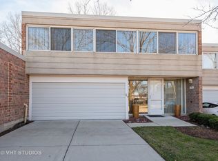 1683 Seton Rd, Northbrook, IL 60062