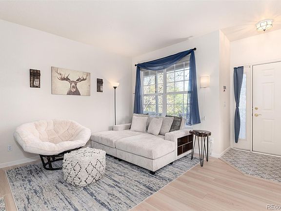 4th image of 326 W Jamison Place #51