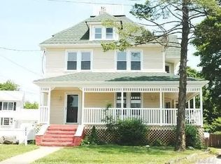 2949 Oceanside Rd, Oceanside, NY 11572