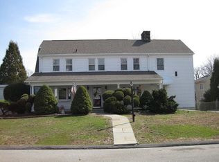 4 Crawford Dr, Tuckahoe, NY 10707