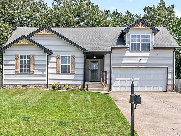 4th image of 2605 Peach Grove Ln