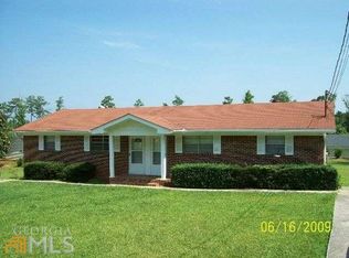 107 Cherry St, Bremen, GA 30110