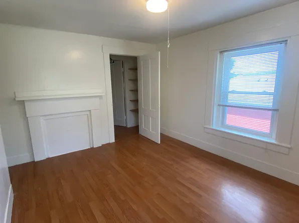 7 Court St #2K, Woburn, MA 01801