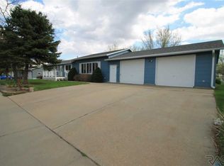 321 E Martha St, Tea, SD 57064