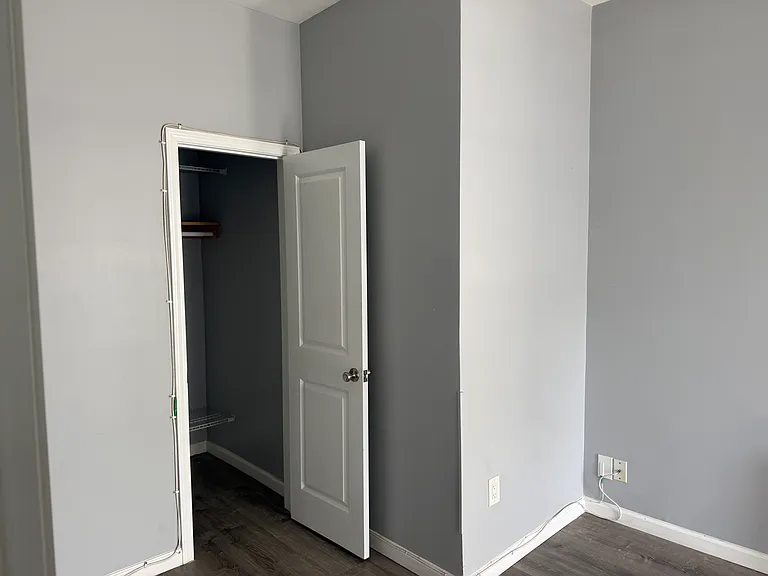 434 Allen St #2 — Photo 4