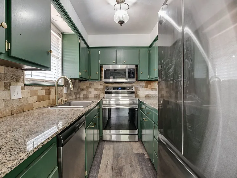 4106 Mason Dr — Photo 8
