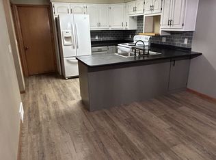 N9691 Gina Dr, Appleton, WI 54915