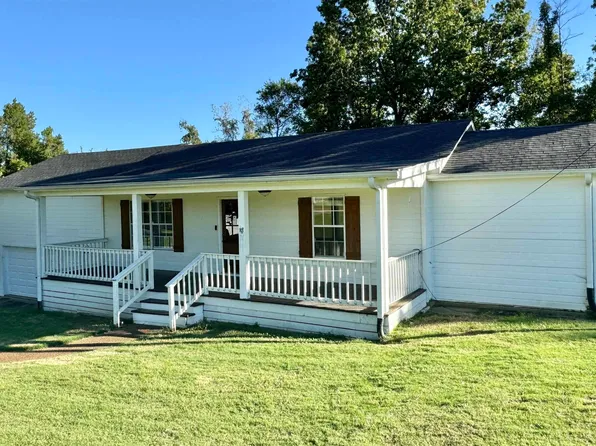 19 Stacey Ln, Brighton, TN 38011