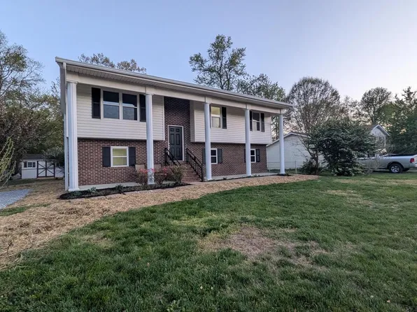 120 Gallimore Dr, Fredericksburg, VA 22407