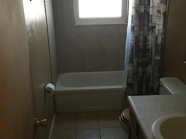 1763 Elmwood St — Photo 3