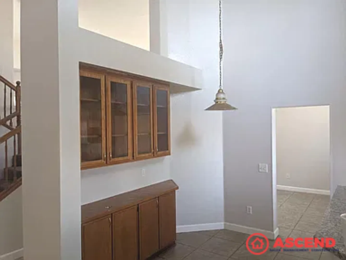 Spacious 4BD/3BA Home in Bakersfield's 93311, Gardener Included! — Photo 3