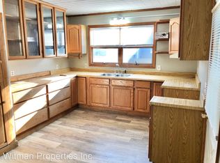 31 Aspen St, Ware, MA 01082