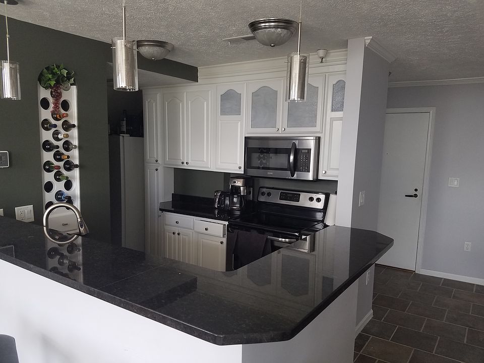 2nd image of 128 N 13th St APT 1003