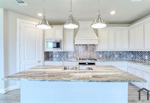 5th image of 776 Lake Lacosta Dr