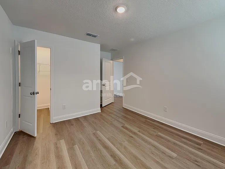 16385 Aubergine Alley — Photo 20
