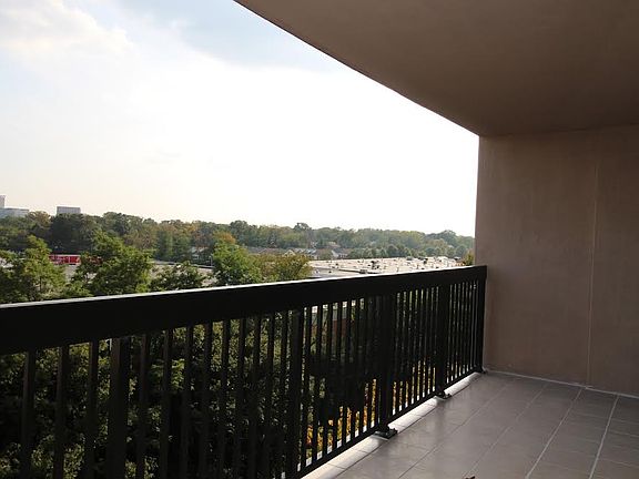 5th image of 3713 S George Mason Dr APT 703W