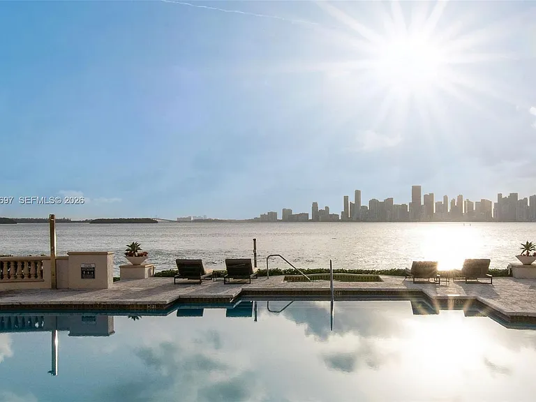 5245 Fisher Island Dr #5245 — Photo 57